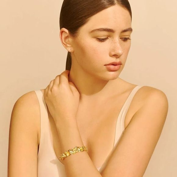 Amber Sceats Reese Cuff Gold - Picture 2 of 4